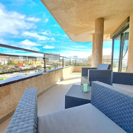 Newly Reformed 2 Bedroom In The Center Of Cristianos Los Cristianos