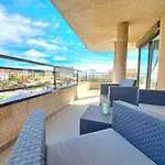 Newly Reformed 2 Bedroom In The Center Of Cristianos Los Cristianos (Tenerife)