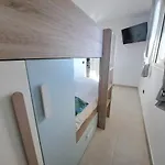 Newly Reformed 2 Bedroom In The Center Of Cristianos Lägenhet