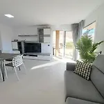 Newly Reformed 2 Bedroom In The Center Of Cristianos * Los Cristianos (Tenerife)