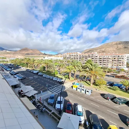 Lejlighed Newly Reformed 2 Bedroom In The Center Of Cristianos