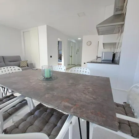 Newly Reformed 2 Bedroom In The Center Of Cristianos