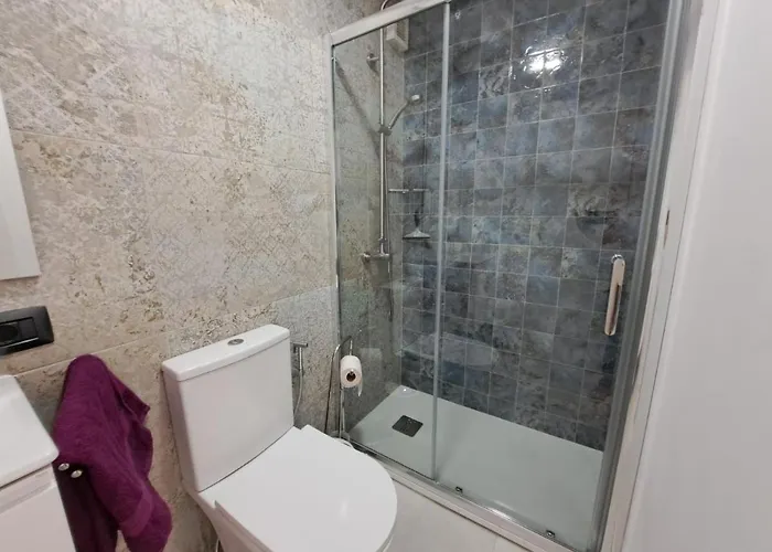 Newly Reformed 2 Bedroom In The Center Of Cristianos Apartament